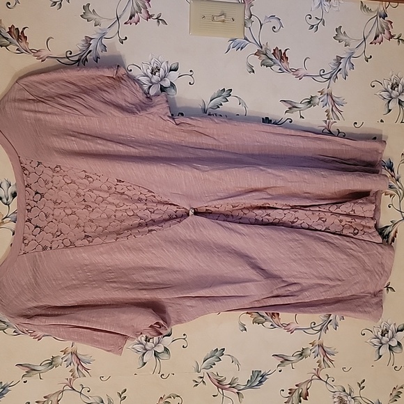 Eyeshadow EUC Plus Size Blush Colored T-shirt w/ lace back w/ Jewel Detail 2X - Picture 3 of 7